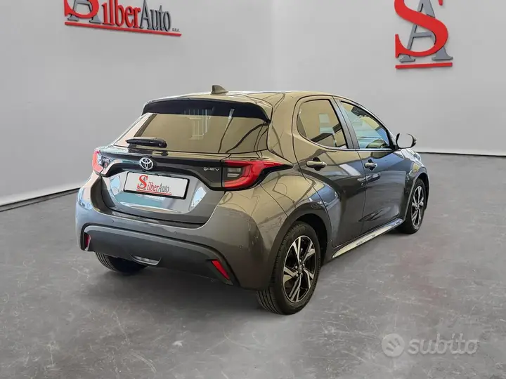 Toyota Yaris 2025 photo 5