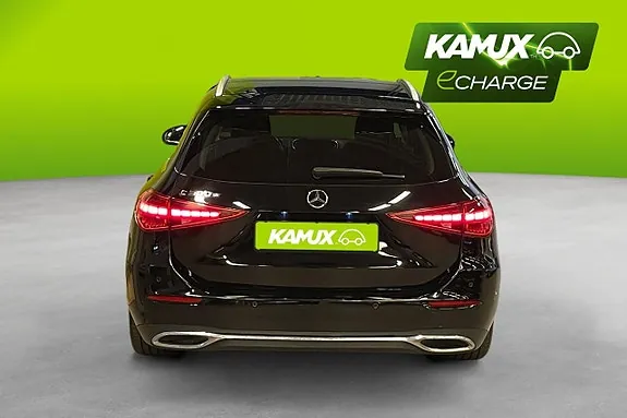 Mercedes-Benz C300 2023 photo 5