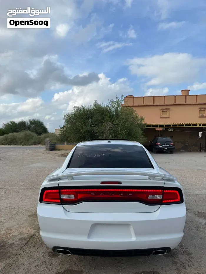 Dodge Charger 2014 photo 3