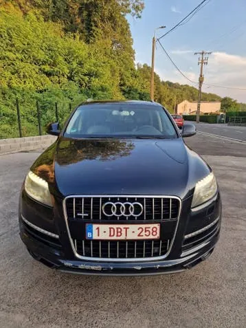 Audi Q7 2011 photo 2
