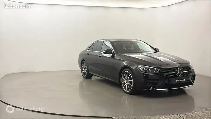 Mercedes-Benz E-Class 2023 photo 3