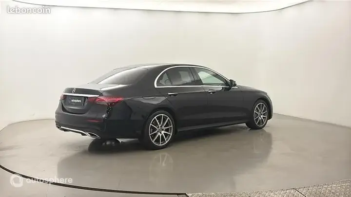 Mercedes-Benz E-Class 2023 photo 5