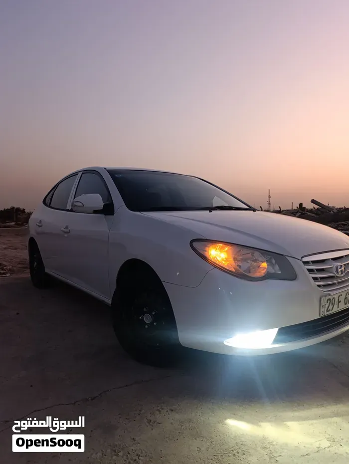 Hyundai Elantra 2010 photo 2