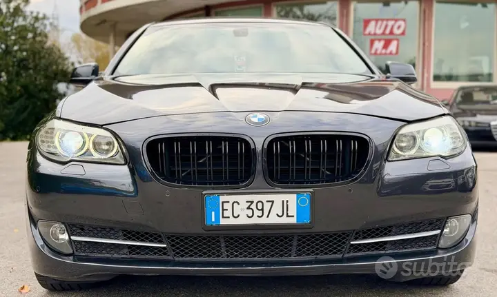 BMW 523I 2010 photo 2