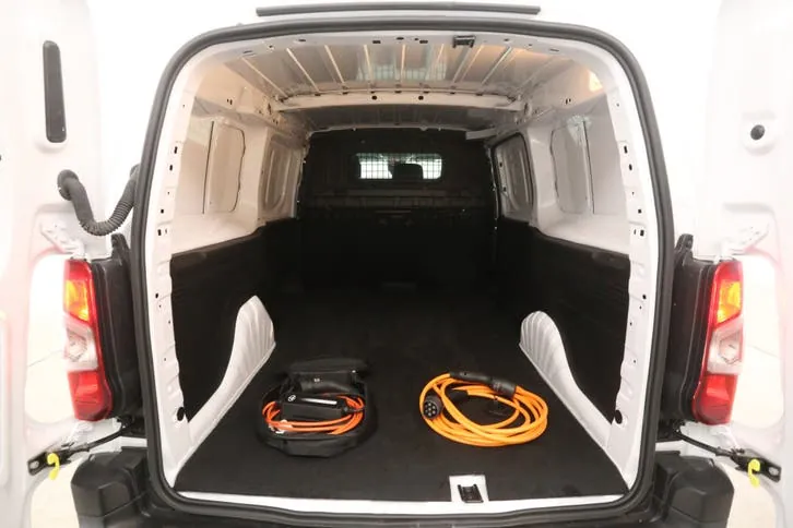 Toyota E-Proace City 2026 photo 3