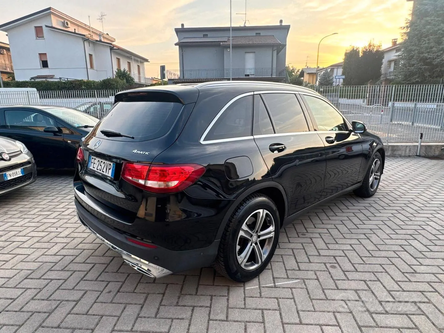 Mercedes-Benz Glc 220D 2016 photo 4