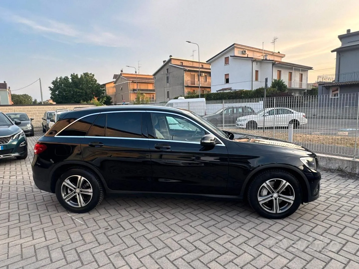 Mercedes-Benz Glc 220D 2016 photo 3