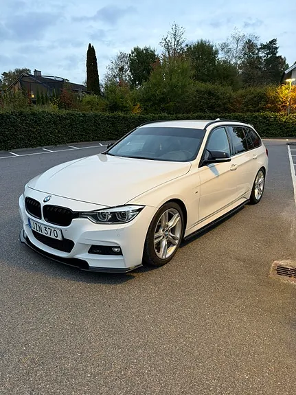 BMW 330I