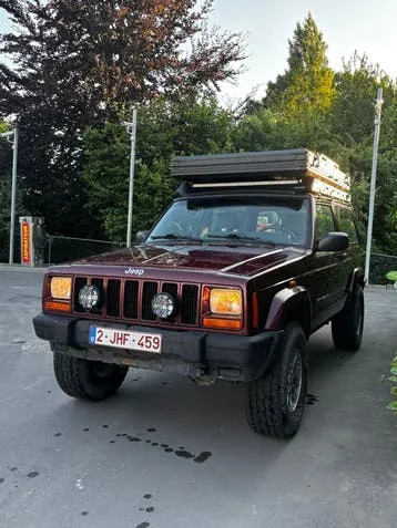 Jeep Cherokee