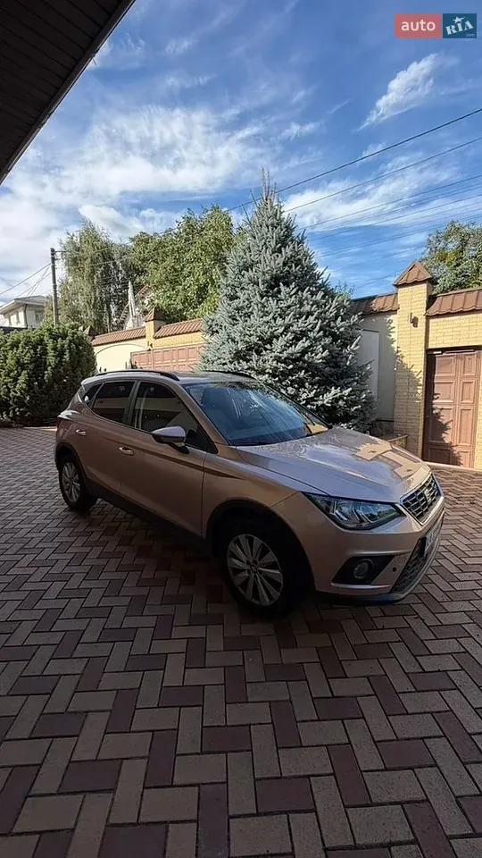 Seat Arona 2019 photo 5