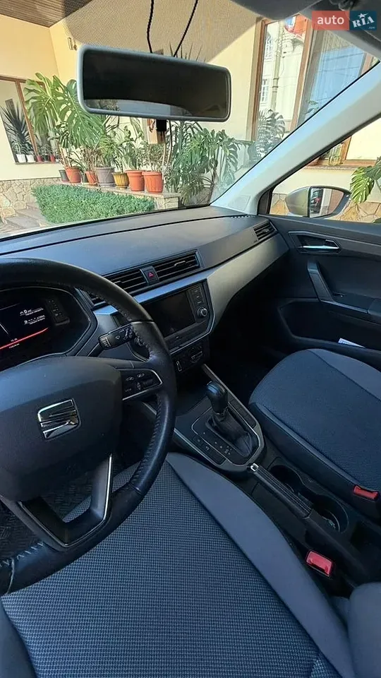 Seat Arona 2019 photo 4