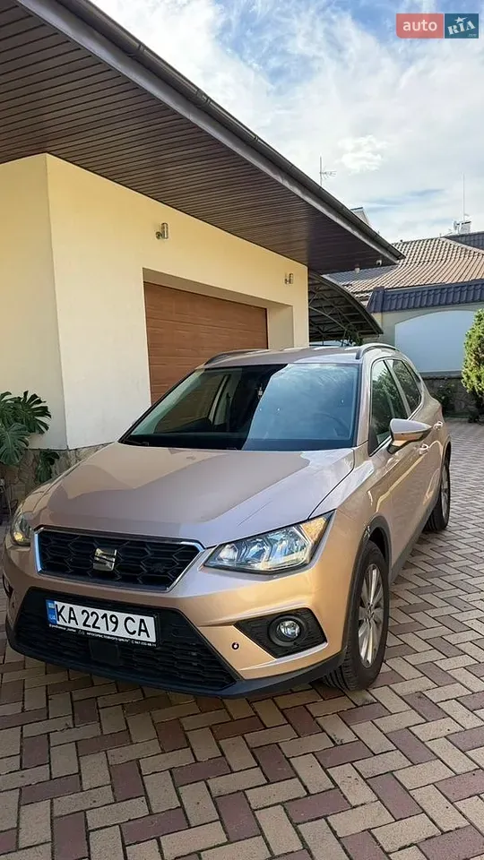 Seat Arona