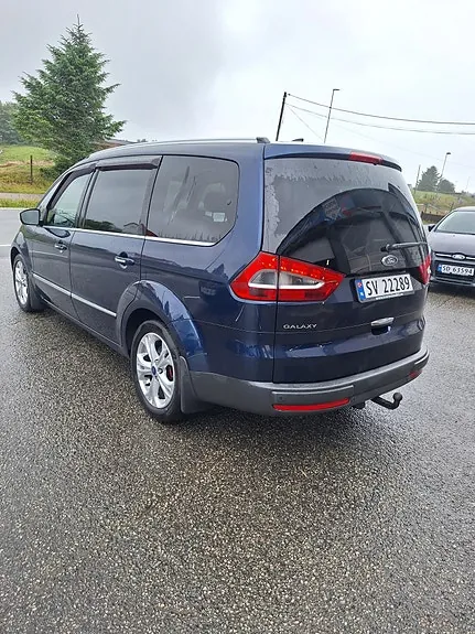 Ford Galaxy 2012 photo 3