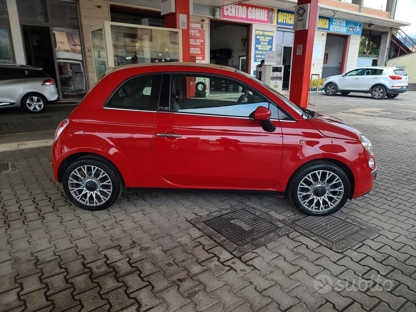 Fiat 500 Cabrio 2010 photo 4