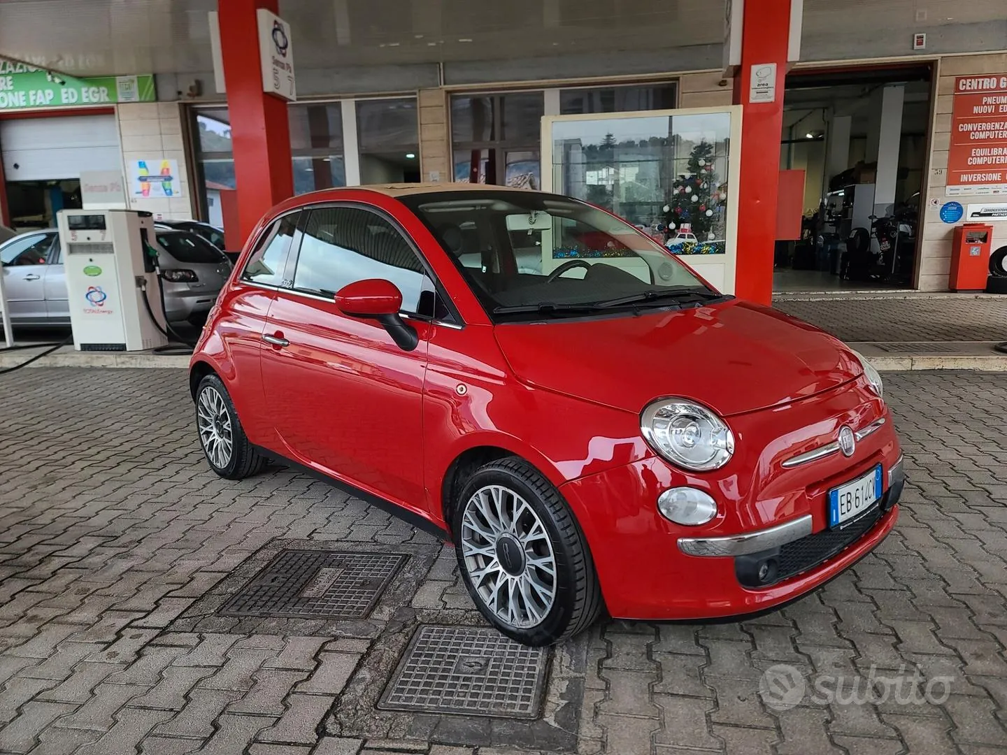 Fiat 500 Cabrio 2010 photo 3