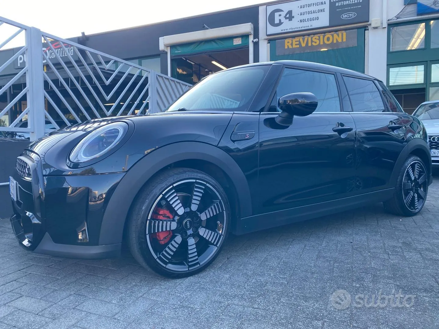 Mini Cooper S 2023 photo 2