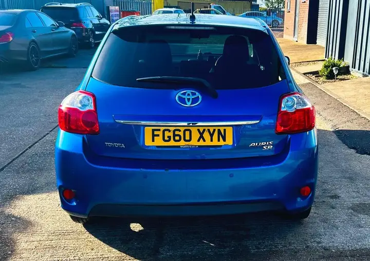 Toyota Auris 2010 photo 4