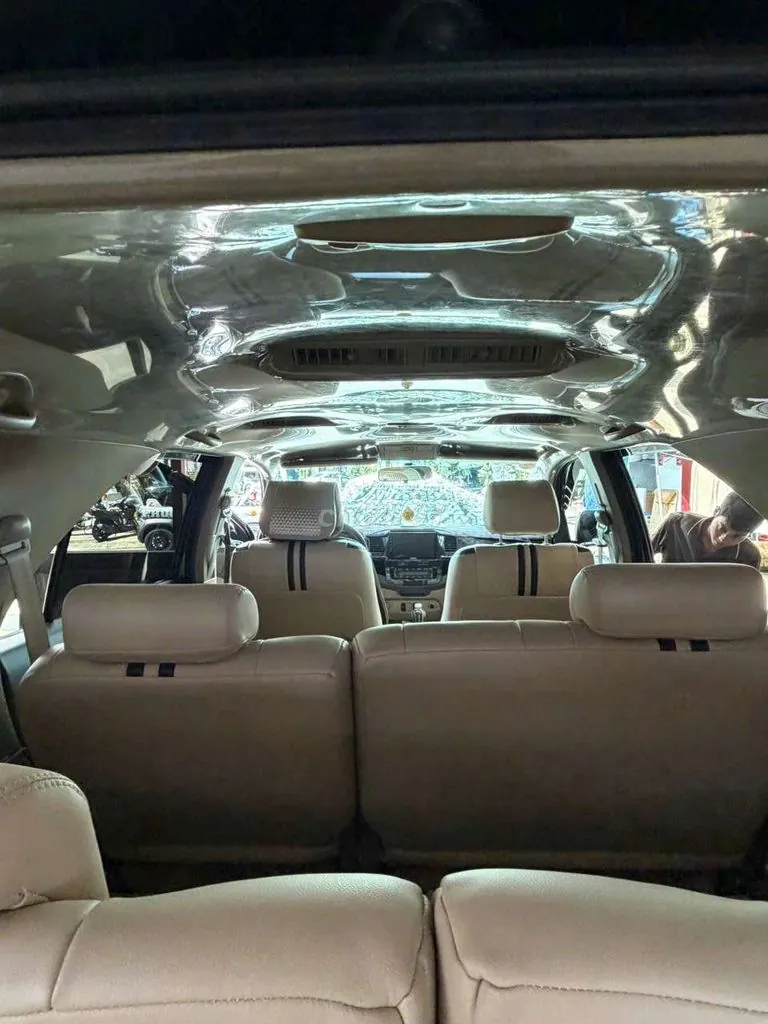 Toyota Fortuner 2012 photo 3