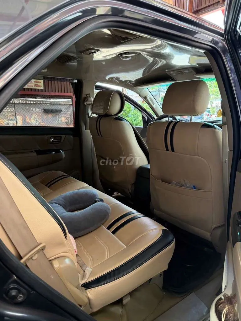 Toyota Fortuner 2012 photo 4
