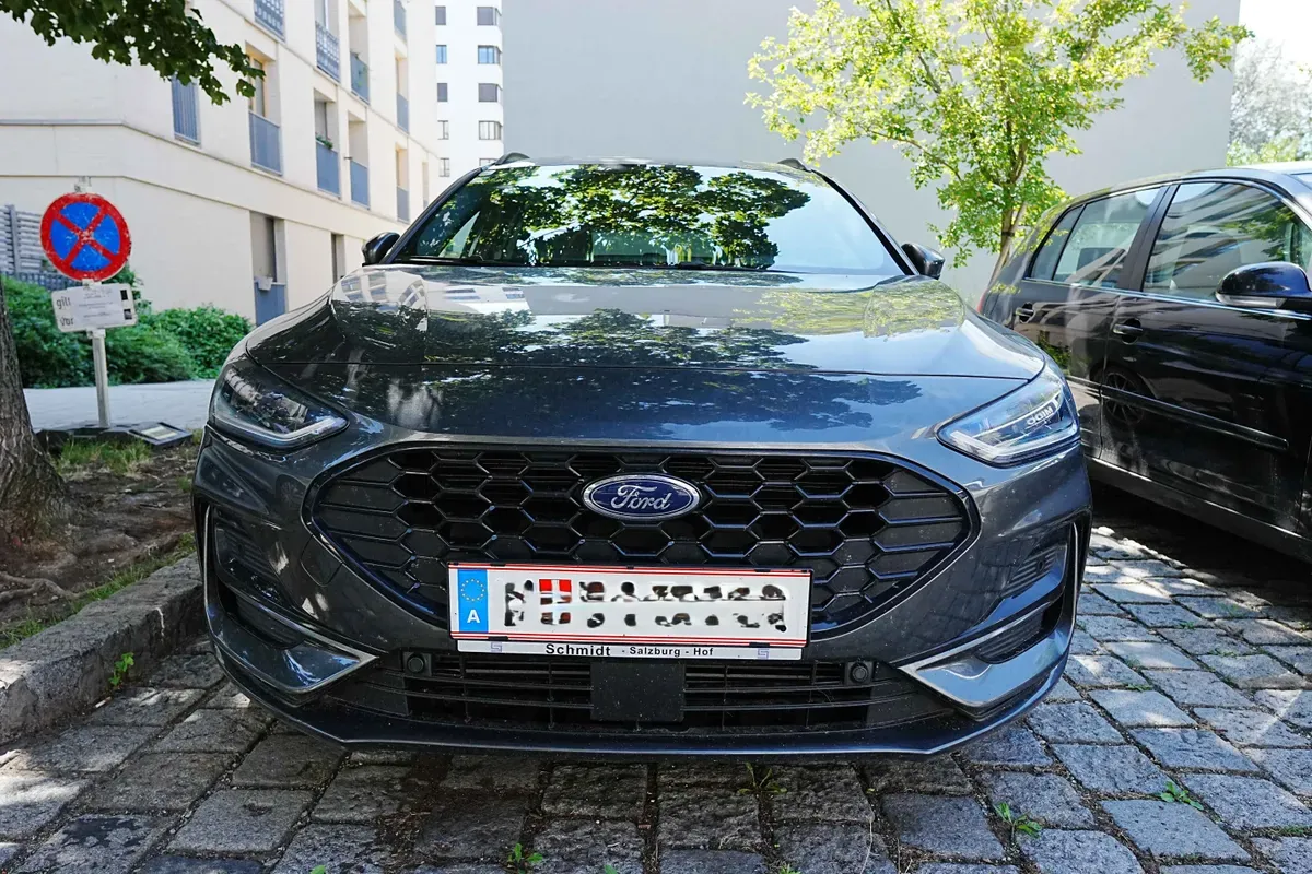 Ford Focus 2023 photo 3