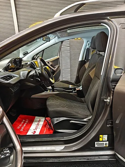 Peugeot 2008 2015 photo 5