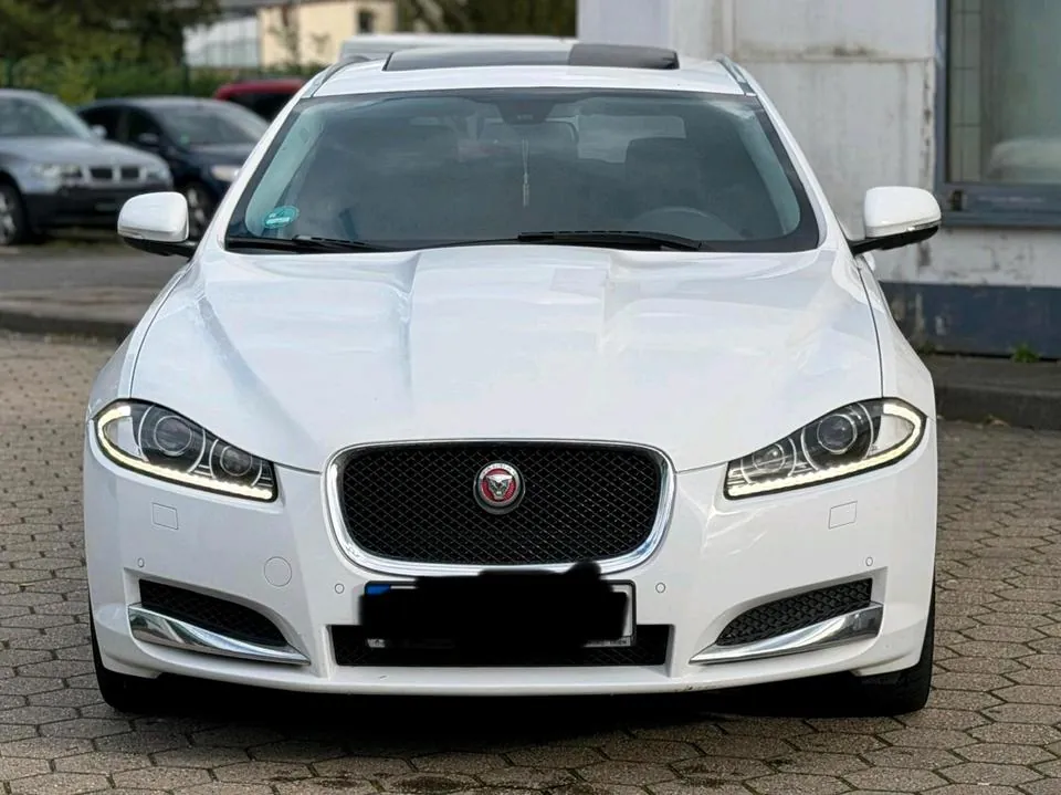 Jaguar Xf