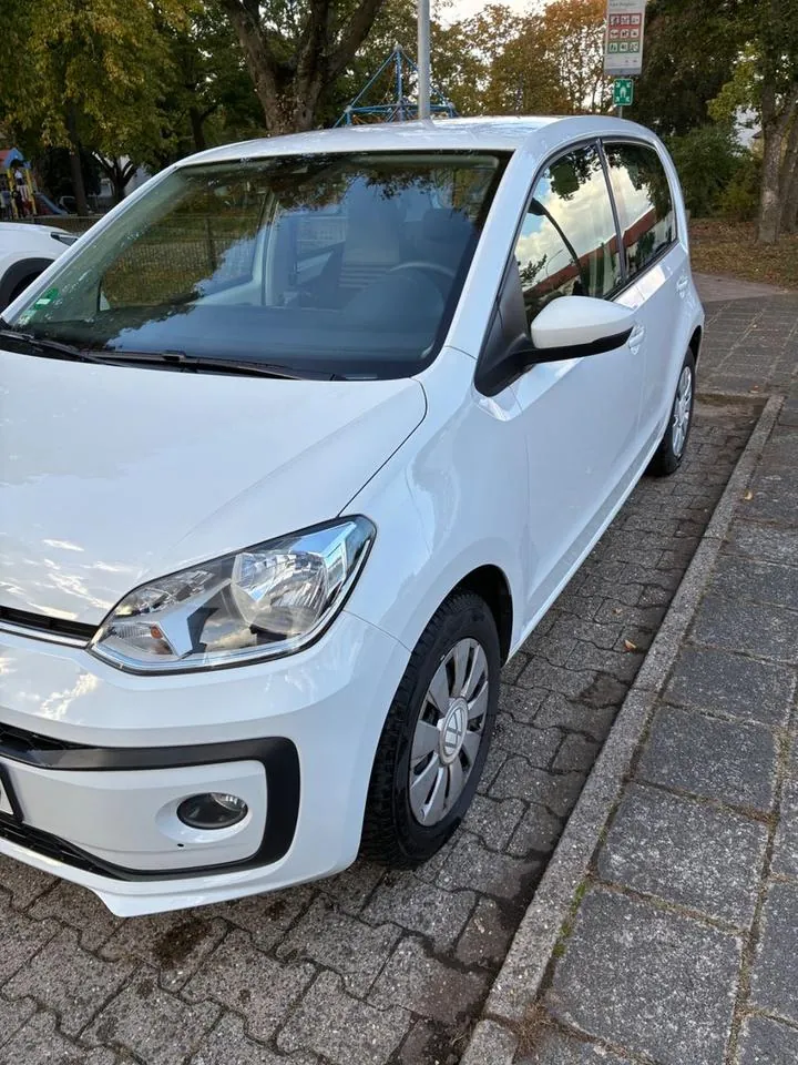 Volkswagen Up