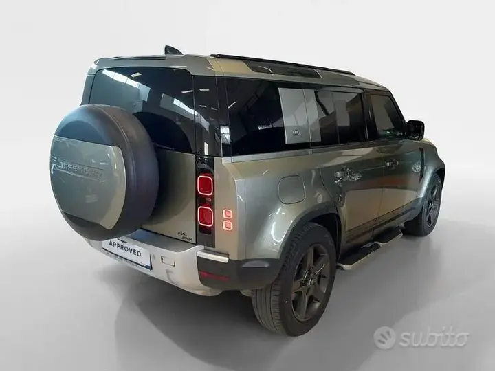 Land Rover Defender 2024 photo 2