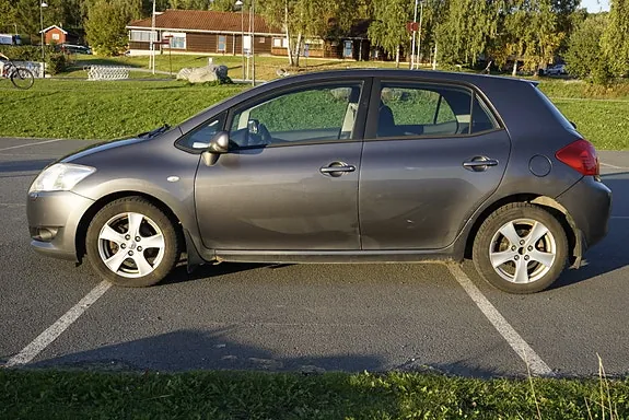 Toyota Auris 2008 photo 4