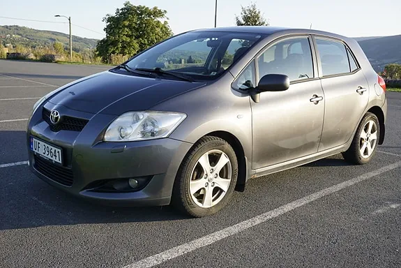 Toyota Auris 2008 photo 2
