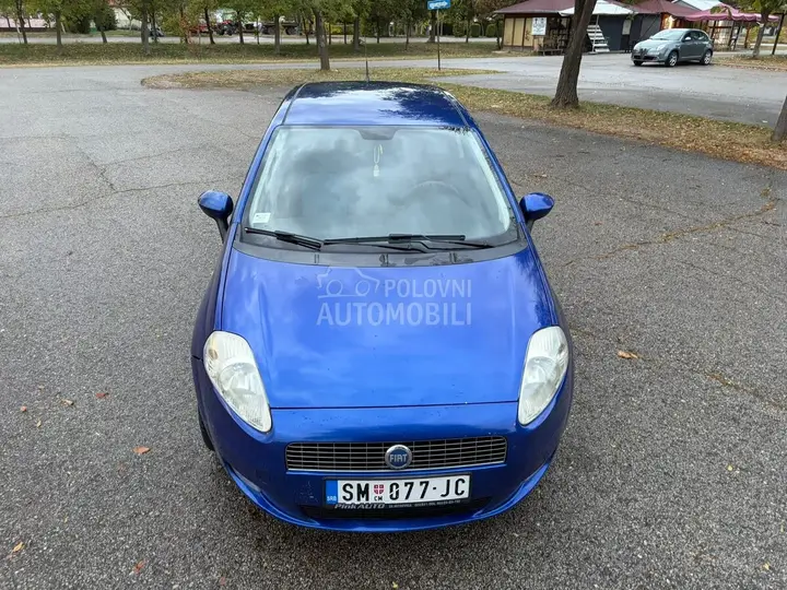 Fiat Grande Punto 2006 photo 2