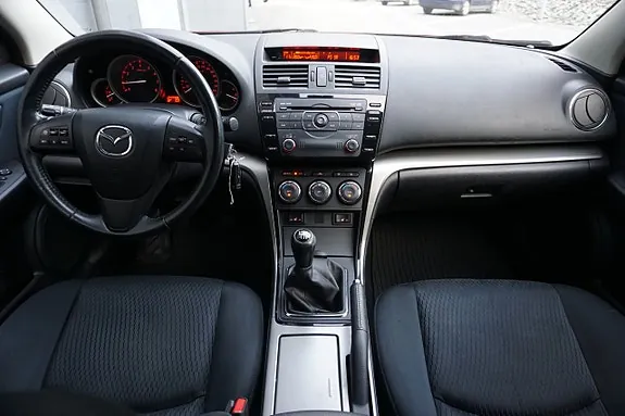 Mazda 6 2010 photo 2