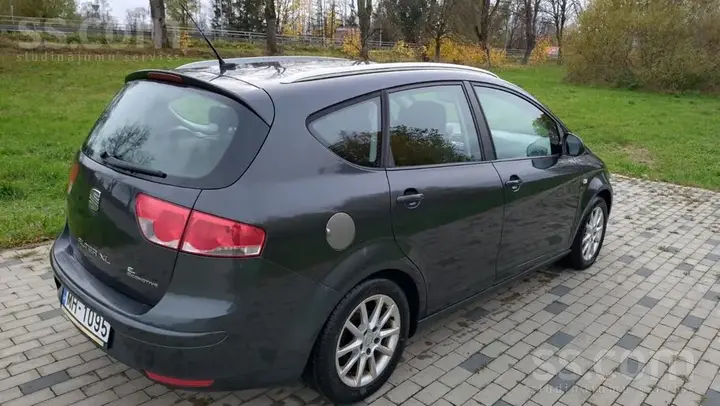 Seat Altea 2011 photo 4