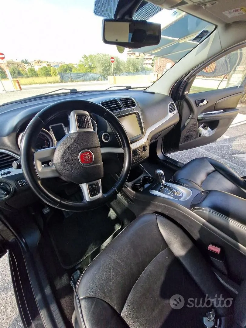 Fiat Freemont 2013 photo 2