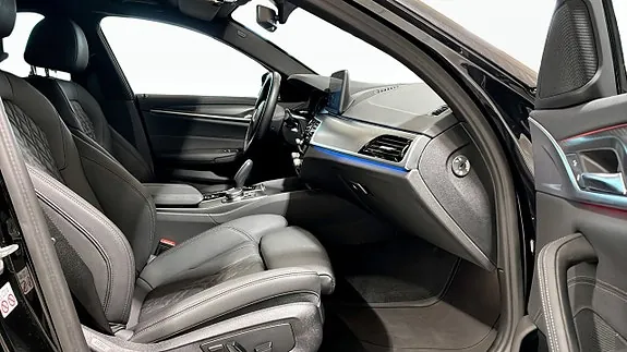 BMW 530E 2023 photo 3