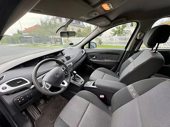 Renault Grand Scenic 2012 photo 5