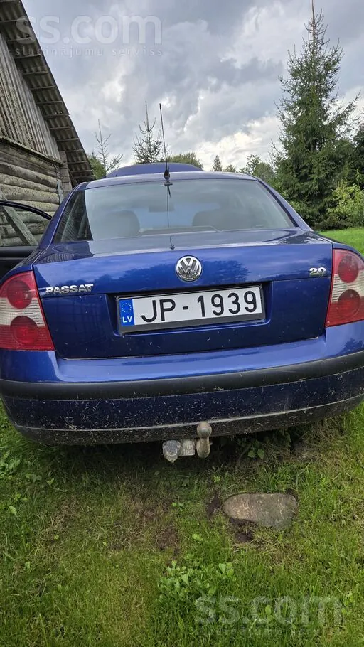 Volkswagen Passat 2001 photo 2