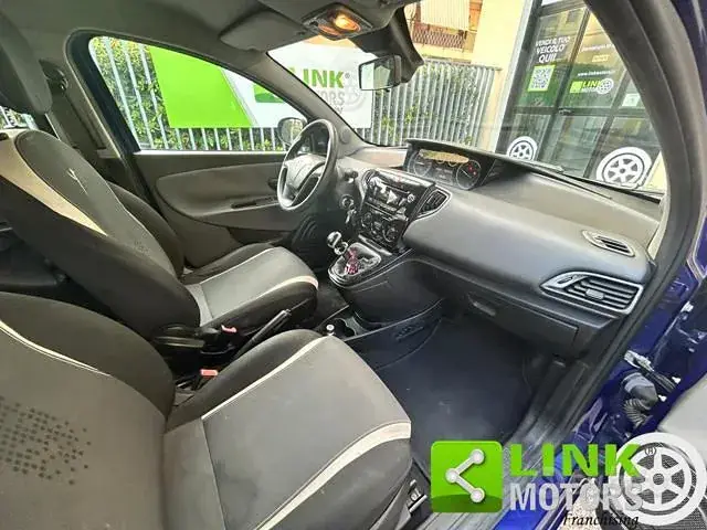 Lancia Ypsilon 2015 photo 4