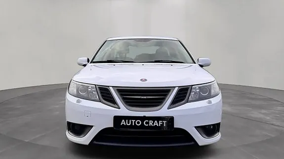 Saab 9-3 2011 photo 2