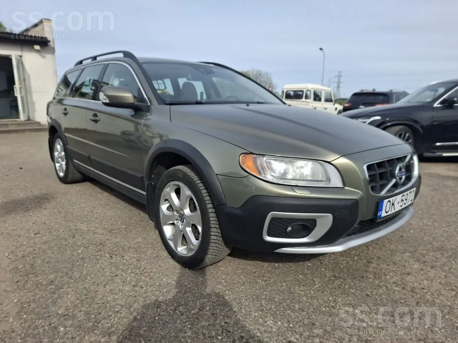 Volvo Xc70 2011 photo 2