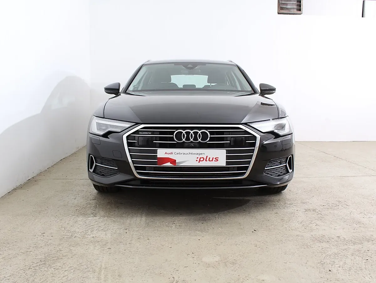 Audi A6 2022 photo 2