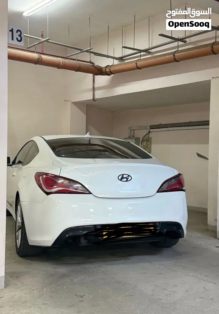 Genesis Coupé 2013 photo 2