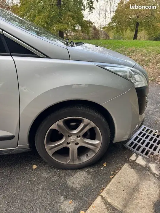 Peugeot 3008 2012 photo 3