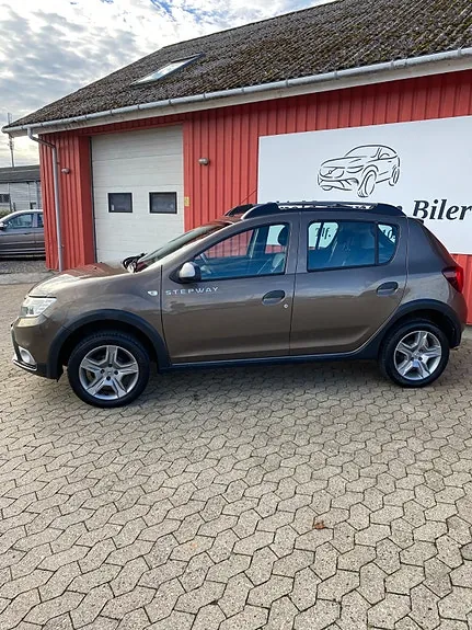 Dacia Sandero Stepway 2017 photo 2