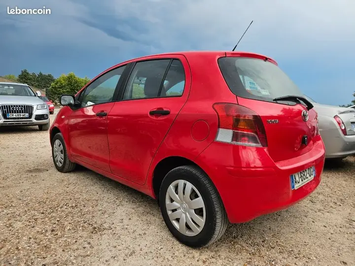 Toyota Yaris 2010 photo 5