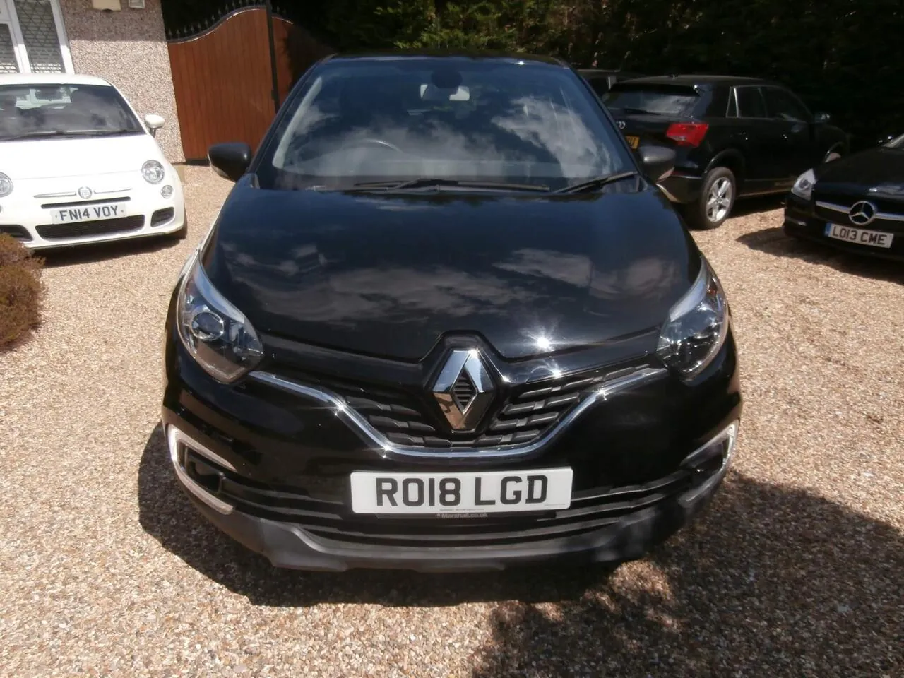 Renault Captur 2018 photo 2