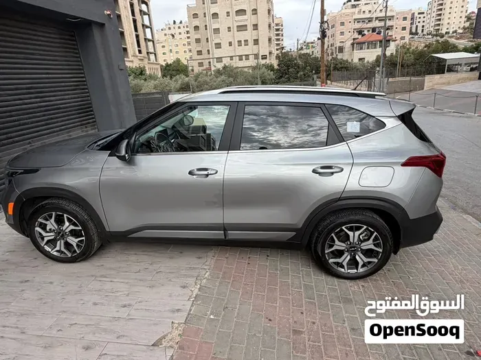 Kia Seltos 2022 photo 2