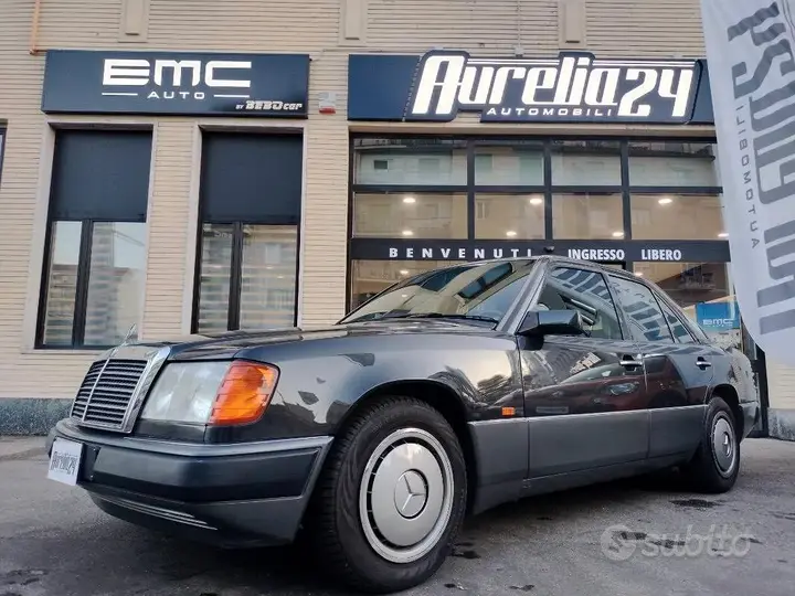 Mercedes-Benz E-Class 1992 photo 2