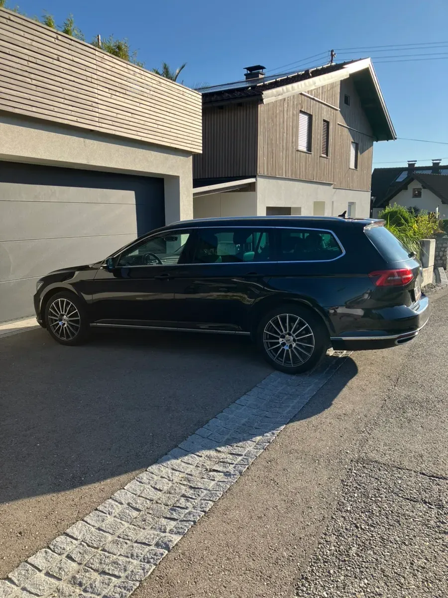 Volkswagen Passat 2016 photo 2