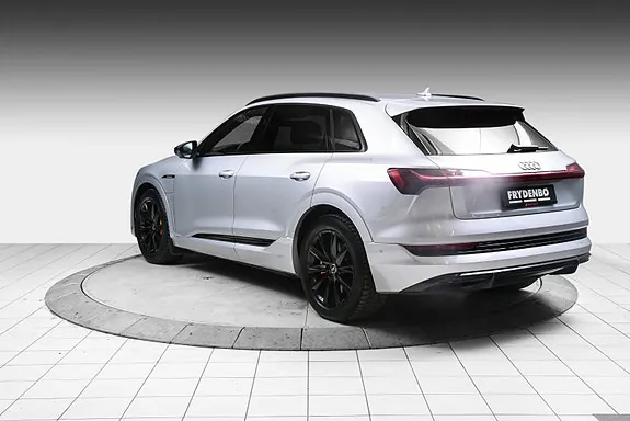 Audi E-Tron 2022 photo 2
